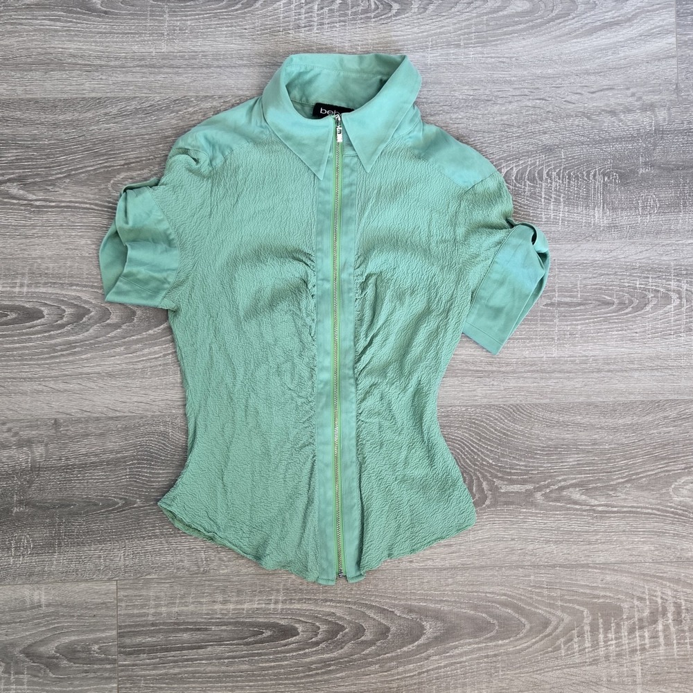 BEBE 90's Y2K-‎ green  Full Zip Front Smocked Top Womans Sz L gold Detail